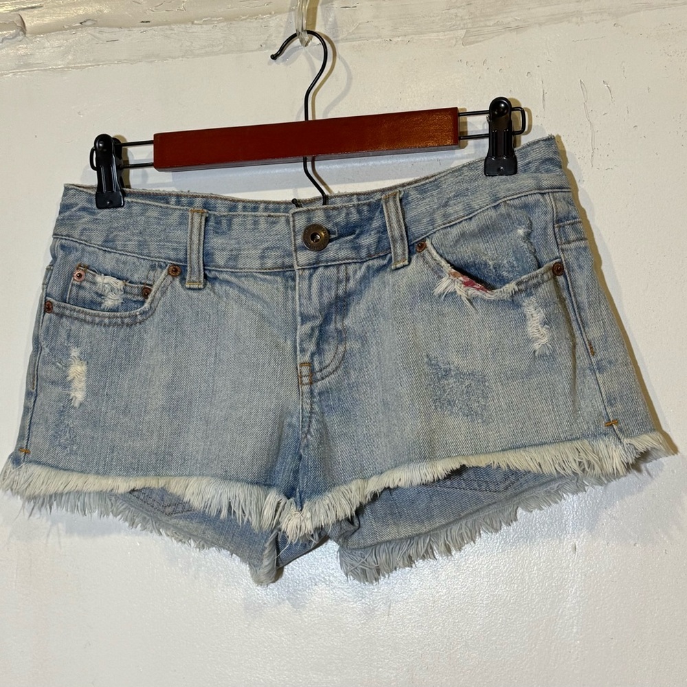 Vintage American Eagle distressed Denim Frayed Hem Women / juniors Shorts